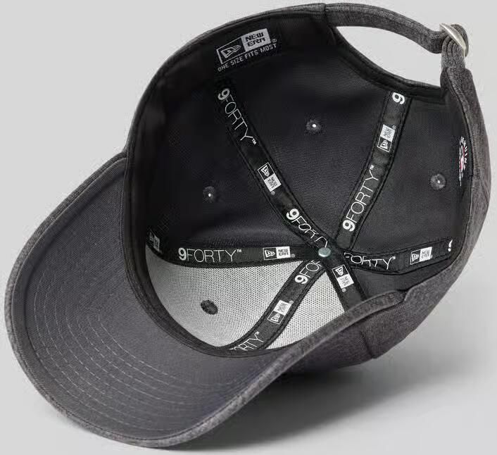 New era Baseballpet met verstevigde klep en stitchings