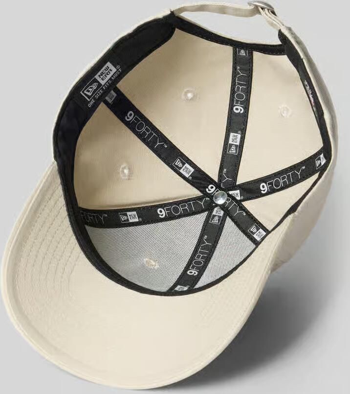 New era Cap met motiefstitching