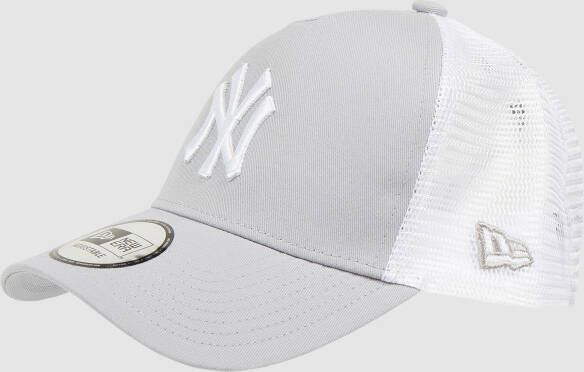 New-Era Pet New York Yankees MLB Clean Trucker Cap