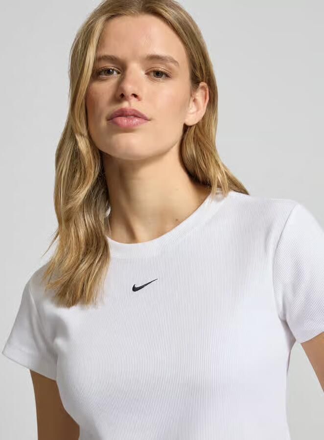 Nike Kort T-shirt in riblook met logo
