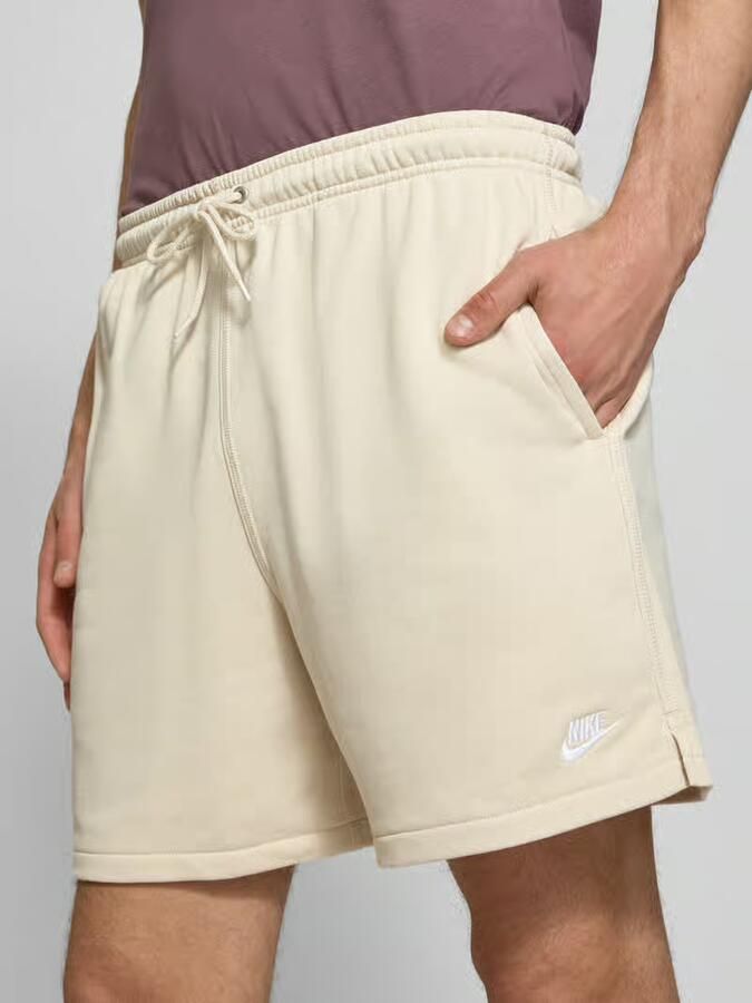 Nike Short met labelstitching en elastische band