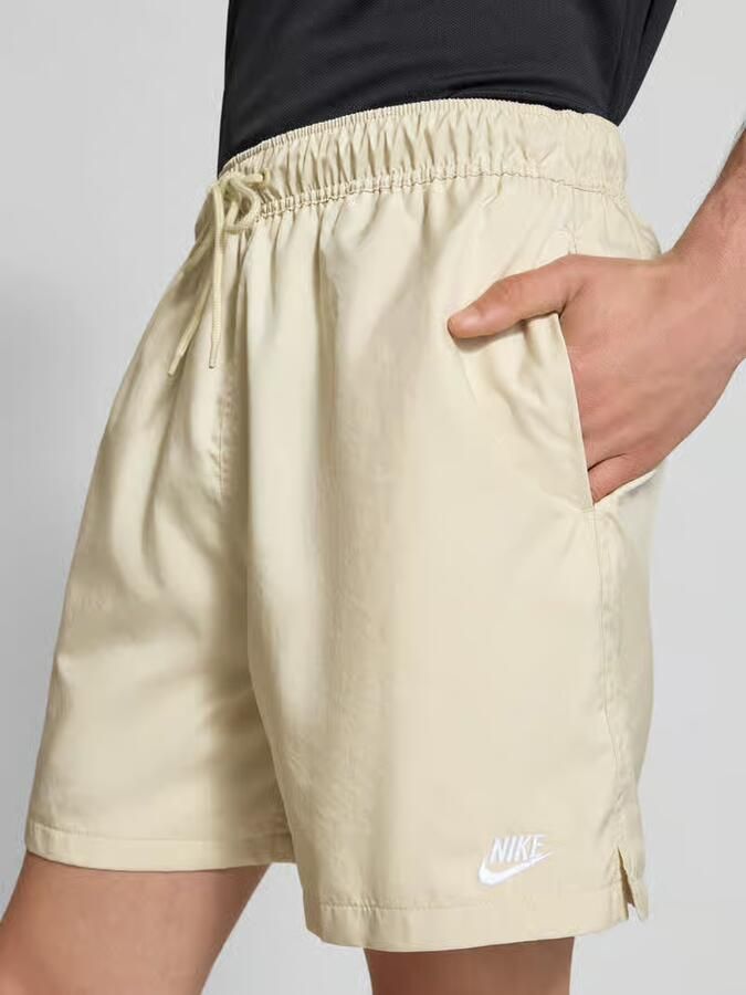 Nike Short met labelstitching en elastische band