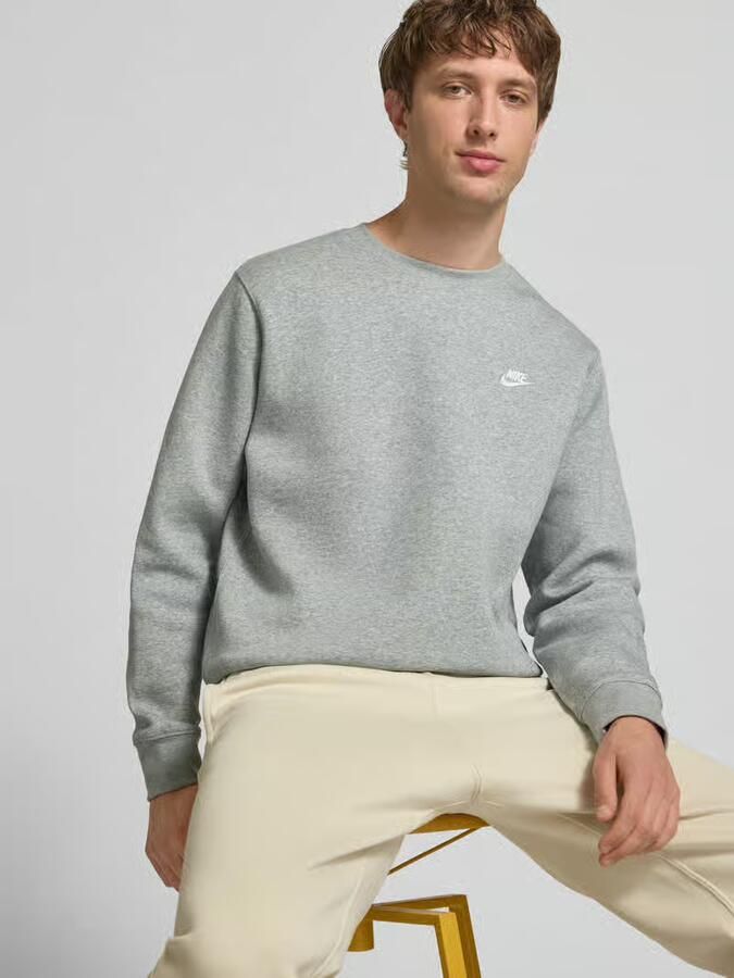 Nike sweatshirt met labelstitching en ronde hals