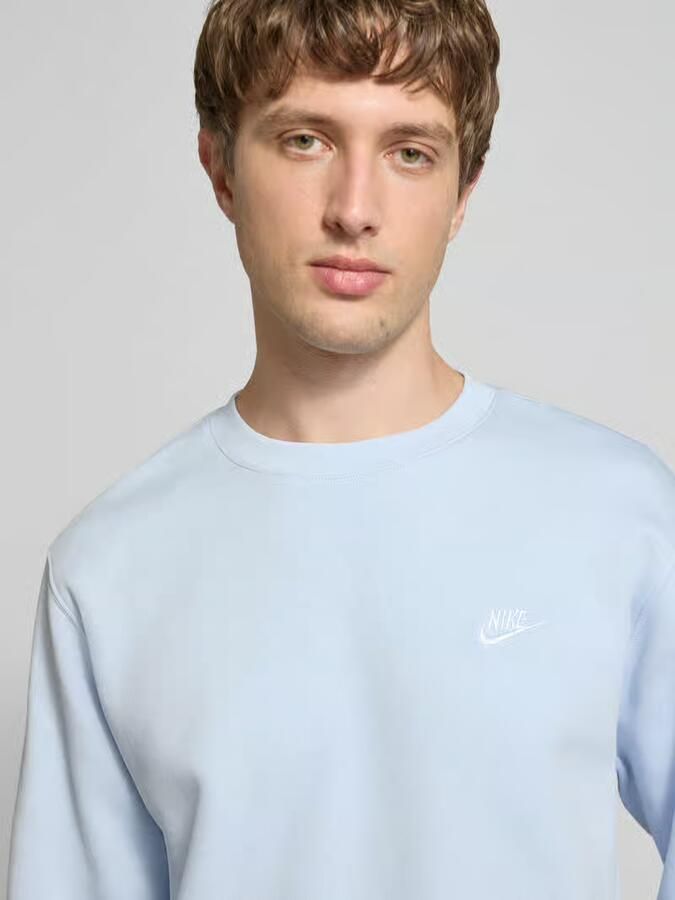 Nike sweatshirt met labelstitching en ronde hals