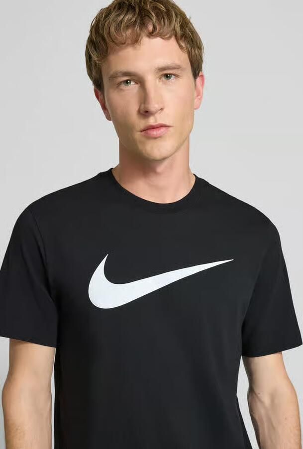 Nike Zwarte Oversized Swoosh T-Shirt Zwart Unisex