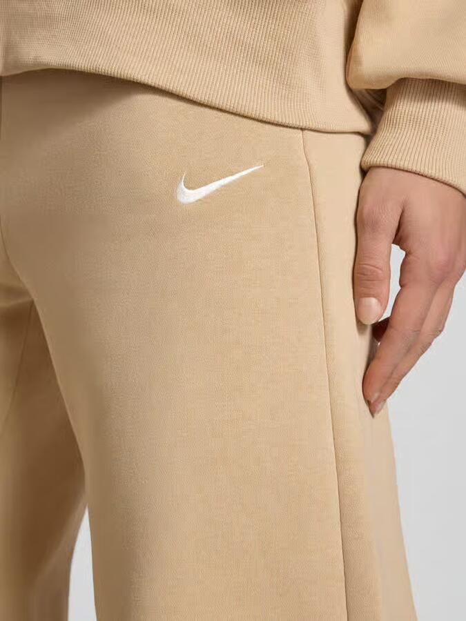Nike Wide Leg Sweatpants met logo model 'Phoenix'