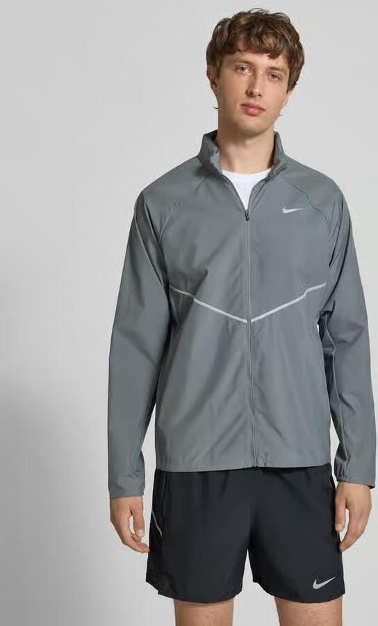 Nike Training regular fit jack met opstaande kraag model 'Miler' - Foto 3