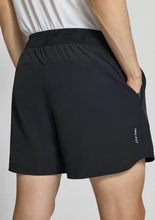 Nike Training Shorts met logo en elastische tailleband