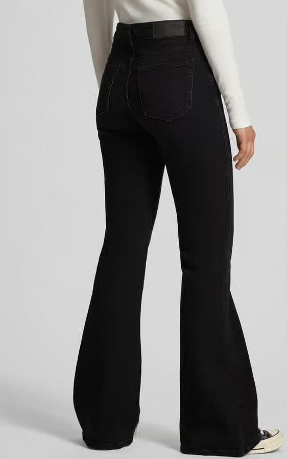 NOISY MAY Flared jeans in 5-pocketmodel model 'KAREEN'