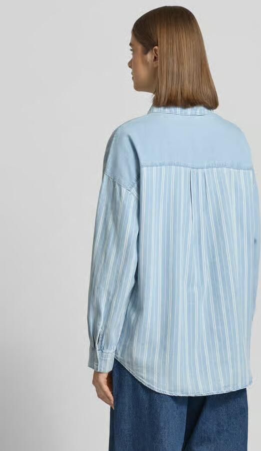 NOISY MAY Oversized jeansblouse met borstzak model 'KATRI' - Foto 3