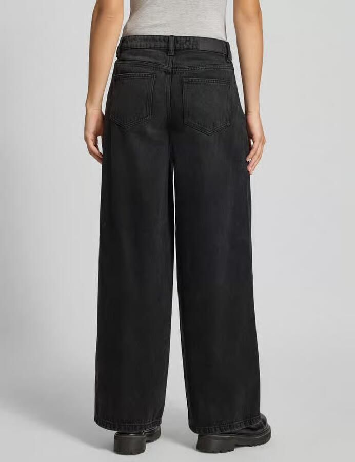 NOISY MAY Wide fit jeans in 5-pocketmodel model 'KETTIE'