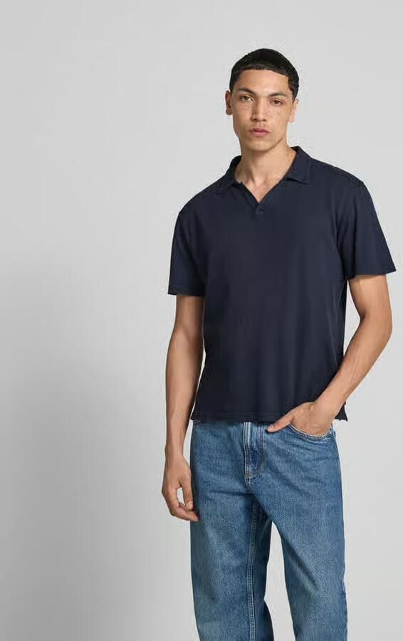 Officine Générale Poloshirt met V-hals - Foto 2