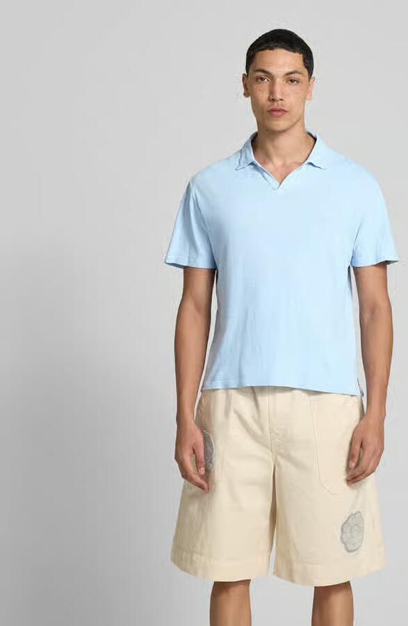 Officine Générale Poloshirt met V-hals