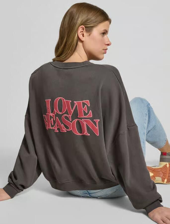OH APRIL Oversized sweatshirt met labelstitching