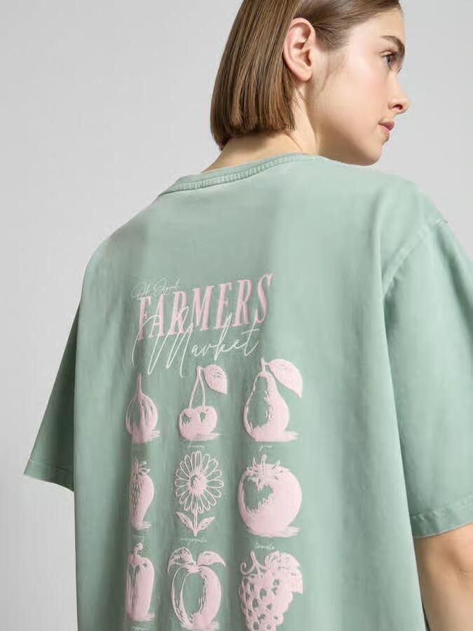 OH APRIL Oversized T-shirt met labelstitching model 'Farmers Market'