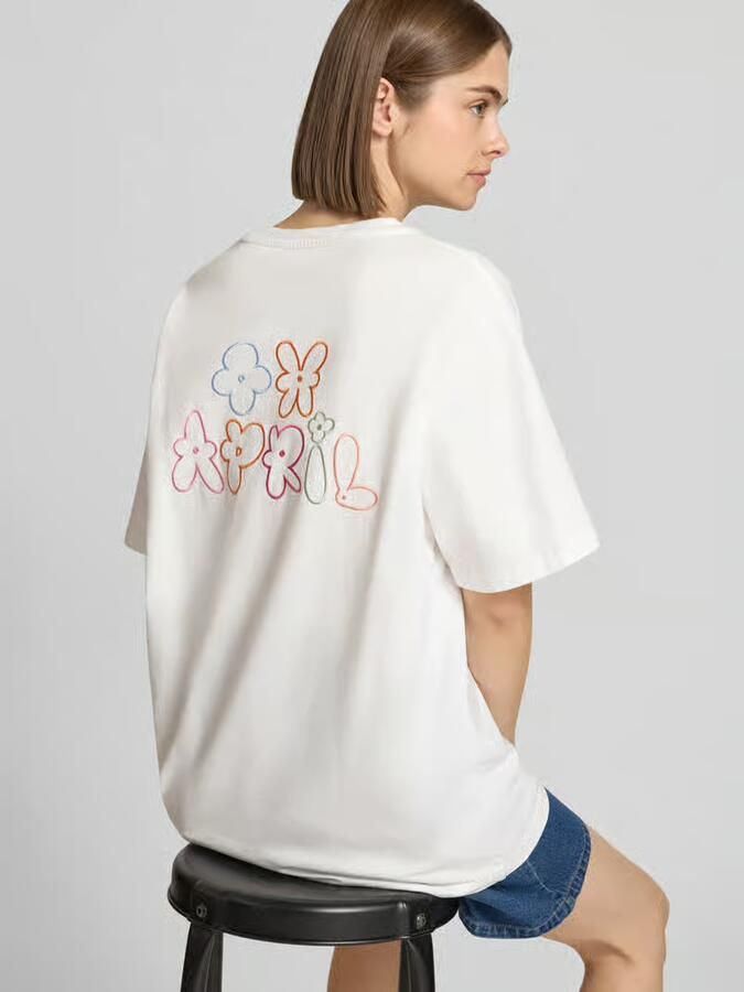 OH APRIL Oversized T-shirt met stitching aan de achterkant model 'Flower' - Foto 2