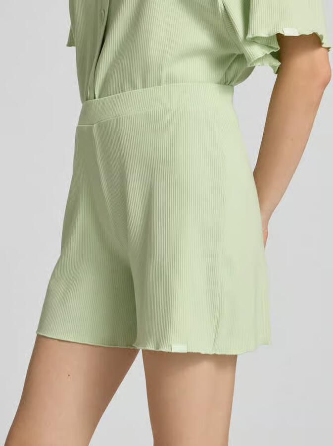 OH APRIL Short in riblook model 'Lyle'