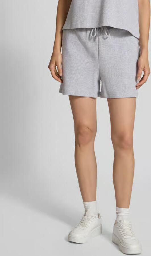 OH APRIL Short met structuurpatroon model 'Elow' - Foto 5