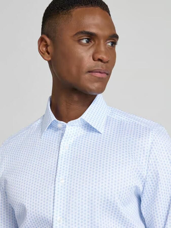 OLYMP Level 5 Slim fit zakelijk overhemd van katoenmix met Kentkraag