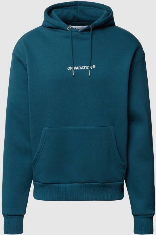 On Vacation Hoodie met labelprint model 'Carrier'