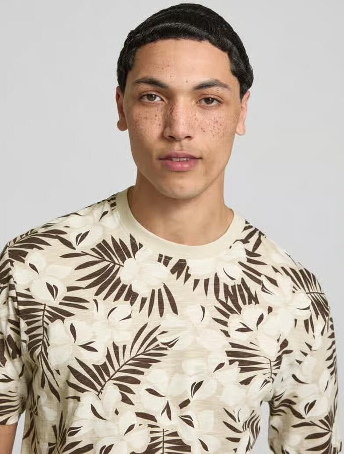 Only & Sons regular fit T-shirt van puur katoen model 'PERRY'