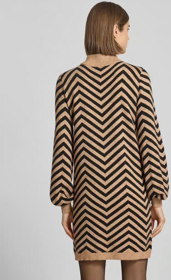 Only Flatteuze gebreide jurk van viscosemix model 'JULIA'