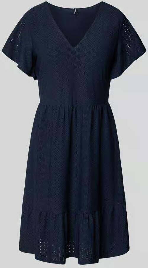 Only Getailleerde vrijetijdsjurk met broderie anglaise model 'SANDRA'