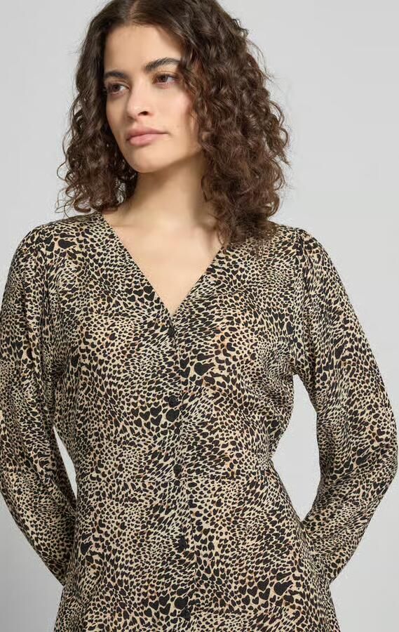 Only Getailleerde vrijetijdsjurk van zuivere viscose model 'EVIDA'