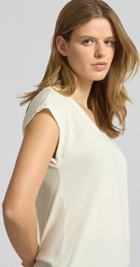 Only Shirt met V-hals ONLFREE S S MODAL V-NEC TOP BOX JRS NOOS