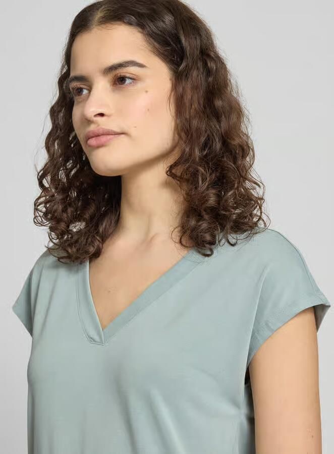 Only Shirt met V-hals ONLFREE S S MOD.V-NECK TOP JRS NOOS - Foto 4