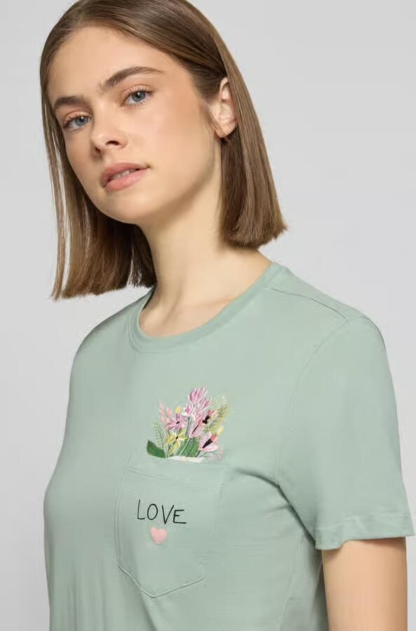 Only regular fit T-shirt van 100% biologisch katoen model 'POLLY'