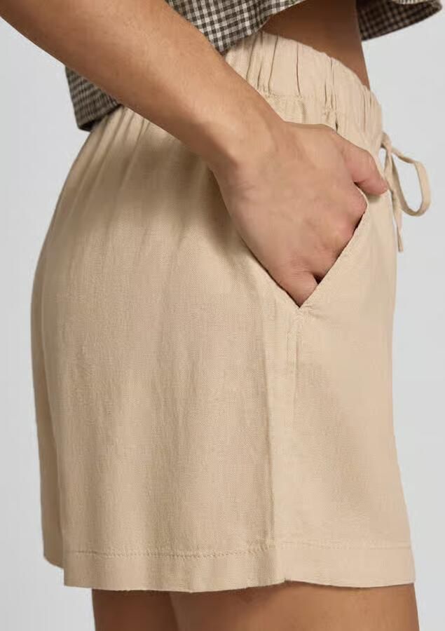 Only relaxed fit bermuda's van mix van viscose en linnen model 'GOA'
