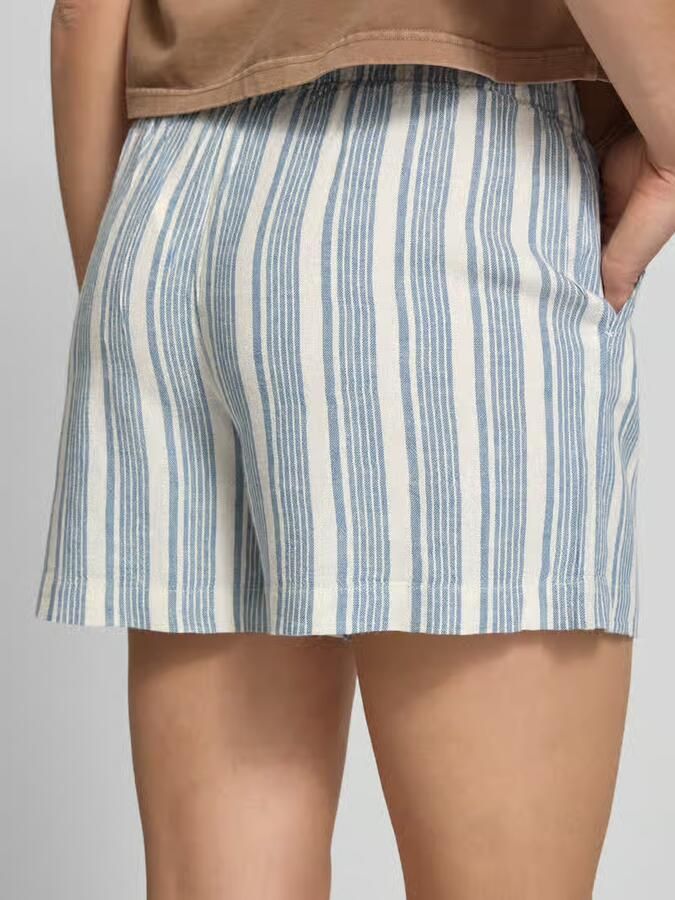 Only relaxed fit bermuda's van mix van viscose en linnen model 'GOA'