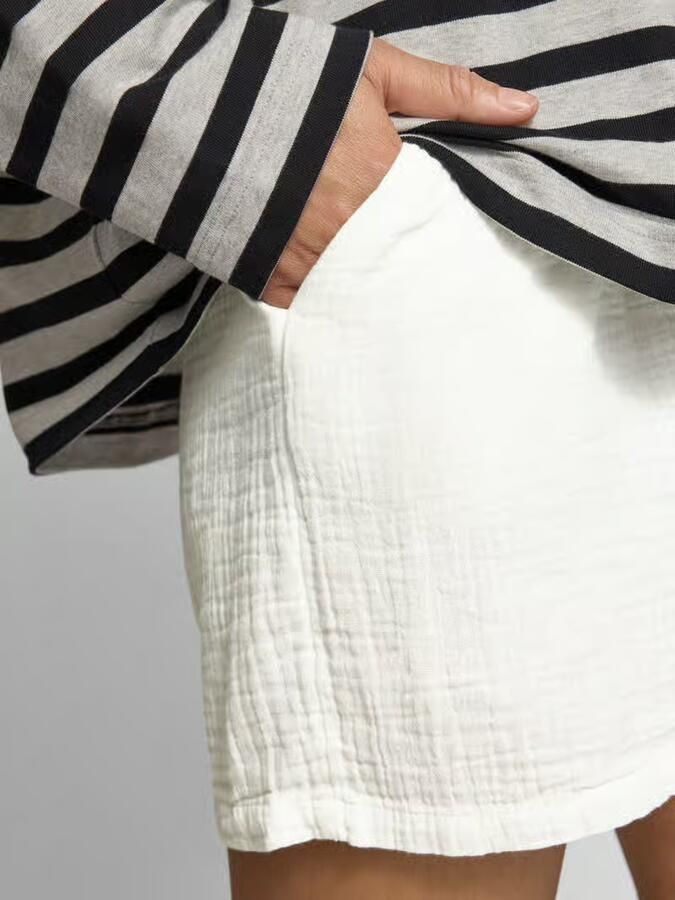 Only relaxed fit short van puur katoen model 'THYRA'