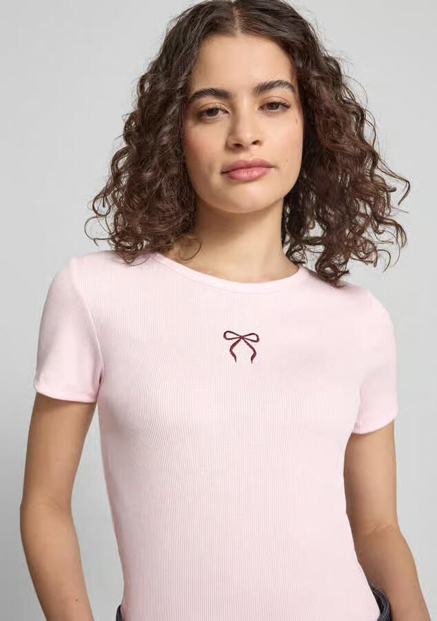 Only Slim fit T-shirt met hartvormige borduursel Model 'ELVA JUNE' - Foto 3