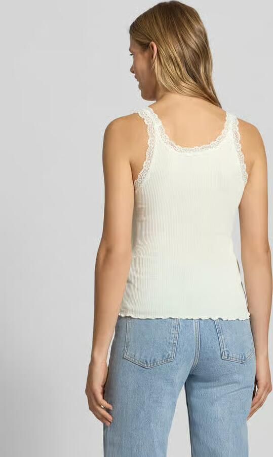 Only Tanktop ONLSARA – Tanktop met kantdetail bij de halslijn regular fit modisch jersey ribstof ronde hals - Foto 3