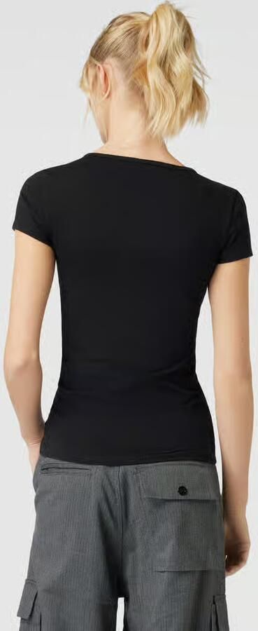 Only Shirt met ronde hals ONLLIVE – Shirt met ronde hals en figuuraccentuerende silhouet zeer figuuraccentuerend modisch katoenmix jersey diepe ronde hals - Foto 7