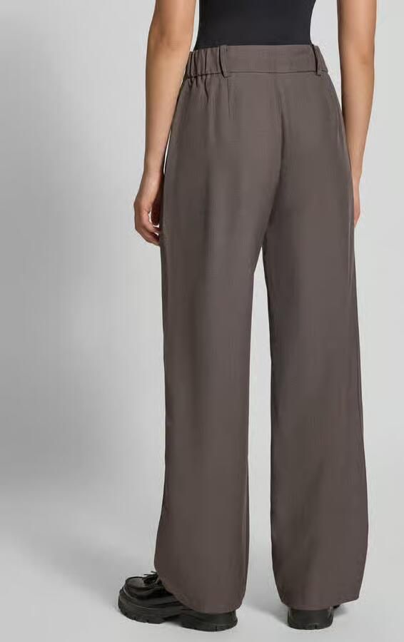 Only Wijdvallende broek met steekzakken model 'LINDA'