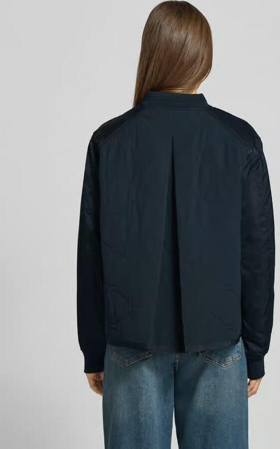 Opus Jack met opstaande kraag model 'JESSE'