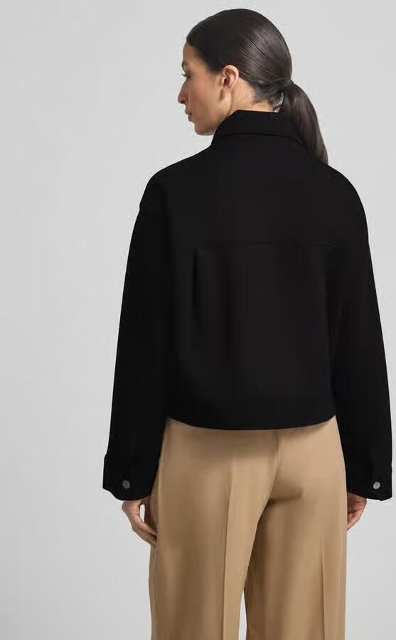 Opus Jack met platte kraag model 'Jenima'