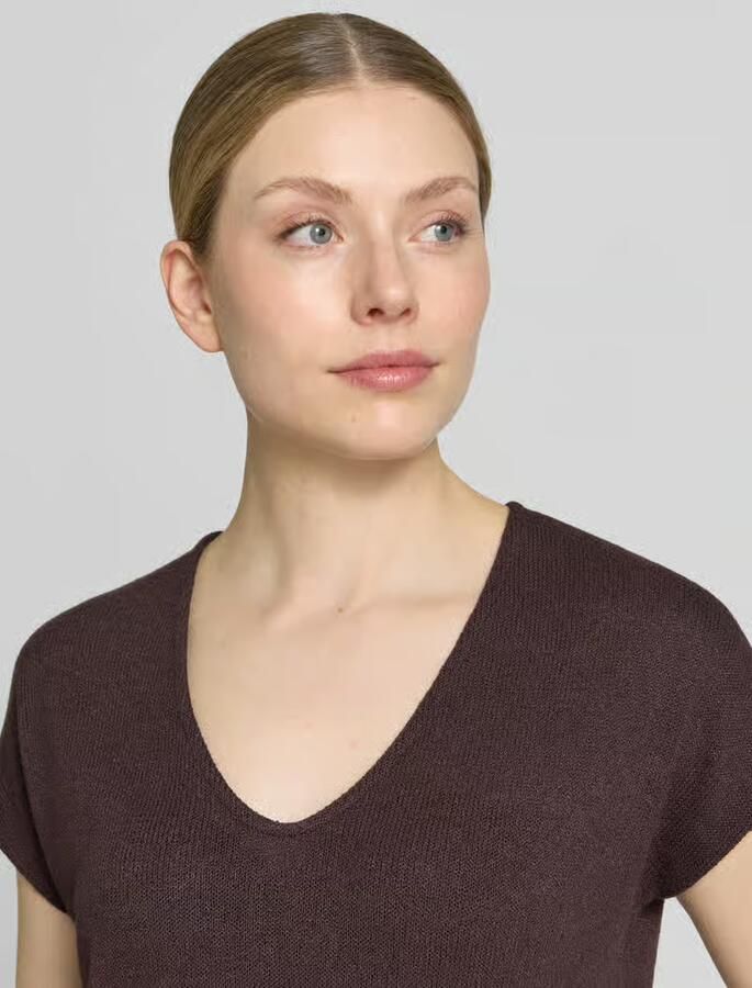 Opus T-shirt van viscosemix met V-hals model 'SIRUKUS'