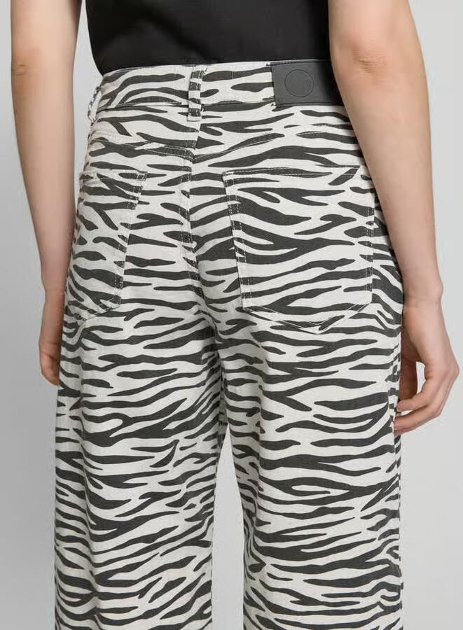 OPUS PANTS Barrel fit jeans met dierenprint model 'Mari Clear Zebra' - Foto 2