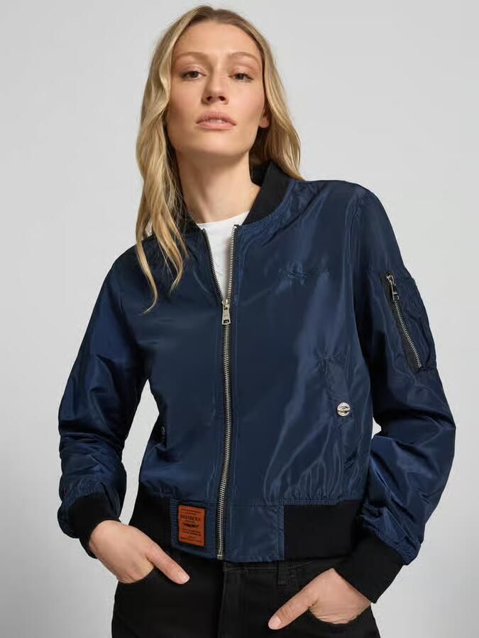 Original Bombers bomberjack met labelpatch en ritszak op de mouwen