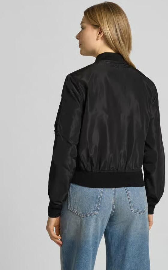 Original Bombers bomberjack met labelpatch en ritszak op de mouwen