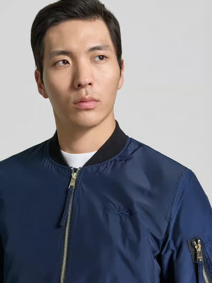 Original Bombers bomberjack met labelpatch en steekzakken
