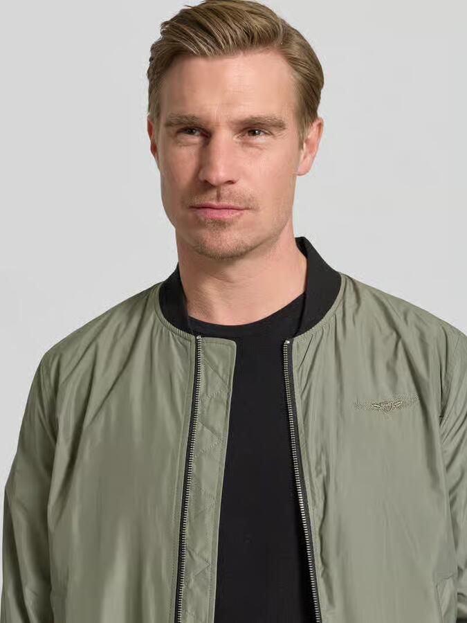 Original Bombers bomberjack met labelpatch en steekzakken