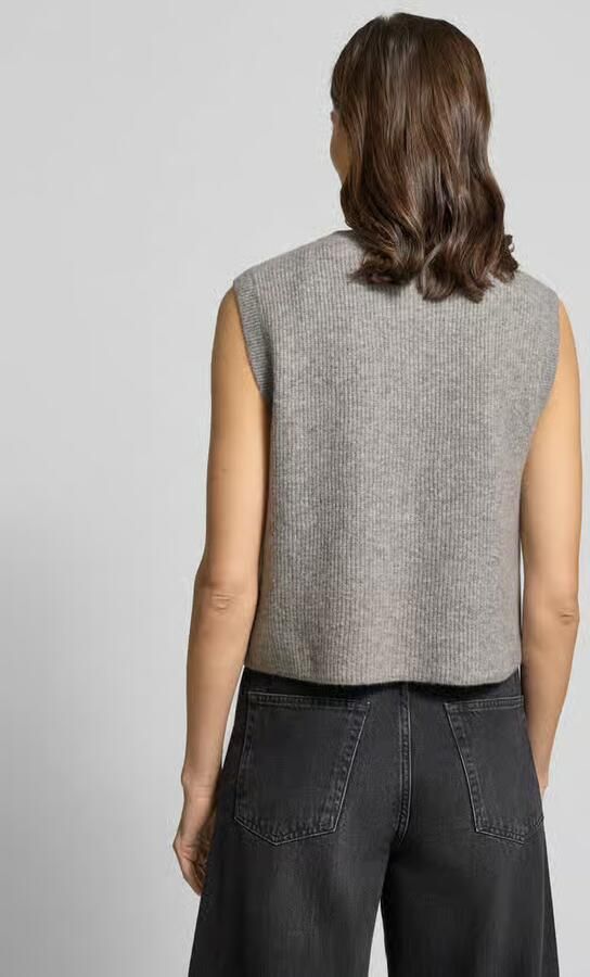 Oui Mouwloos vest met ronde hals en knoopsluiting