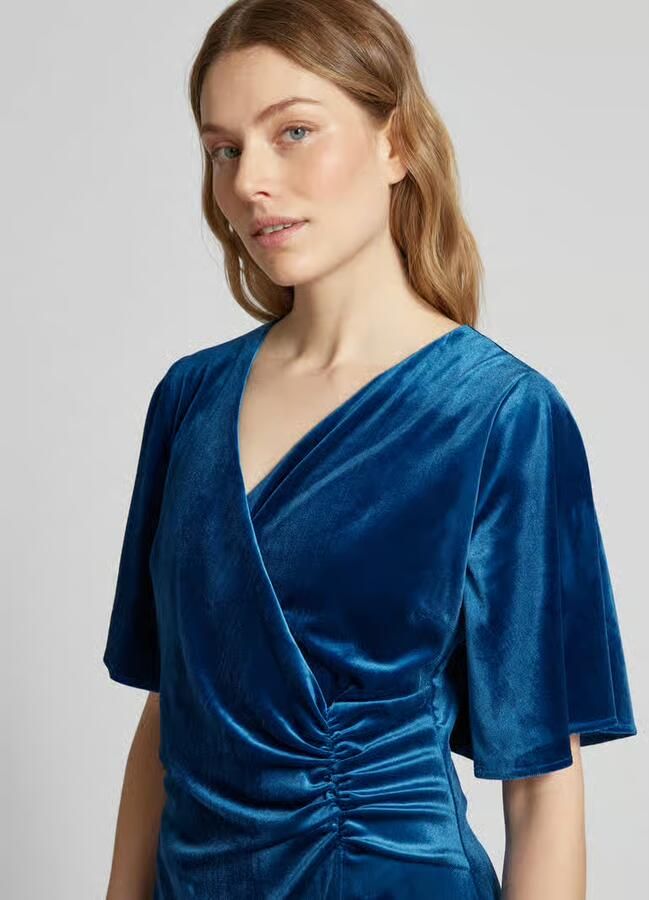 Paradi Knielange cocktailjurk in wikkellook
