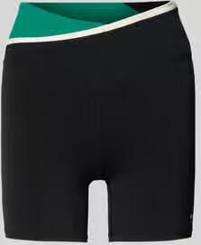 P.E Nation slim fit short met logodetail model 'Status'