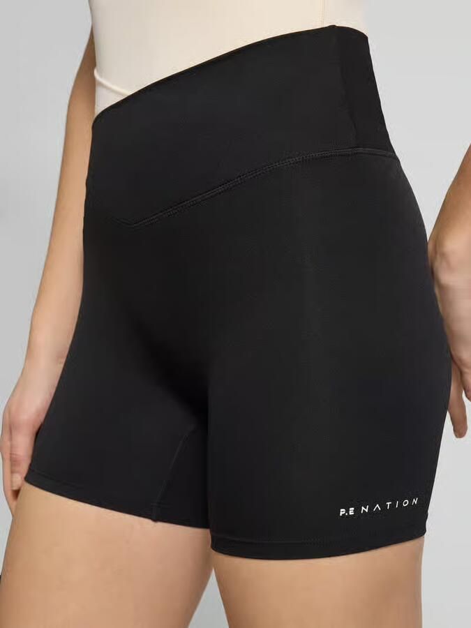 P.E Nation slim fit short met logoprint model 'Wander'